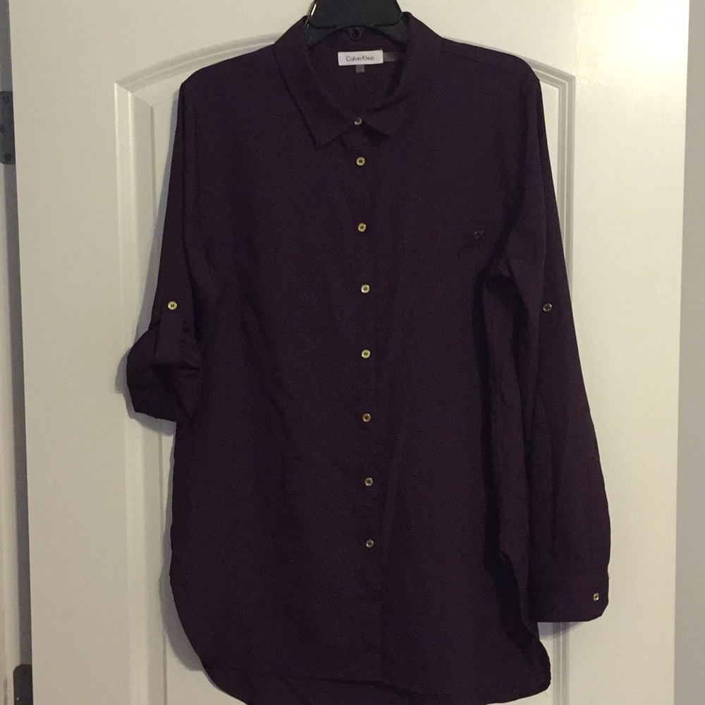 Calvin Klein long sleeve purple top size L.